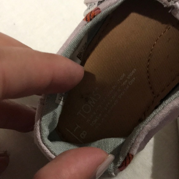TOMS Bug shoes - Picture 4 of 4